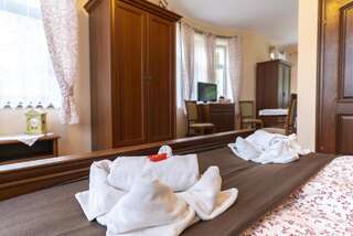 Отели типа «постель и завтрак» Willa Słoneczna Róża Шклярска-Поремба Четырехместный номер с ванной комнатой-11